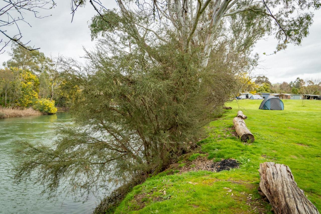 Big4 Breeze Holiday Parks - Eildon Exterior foto